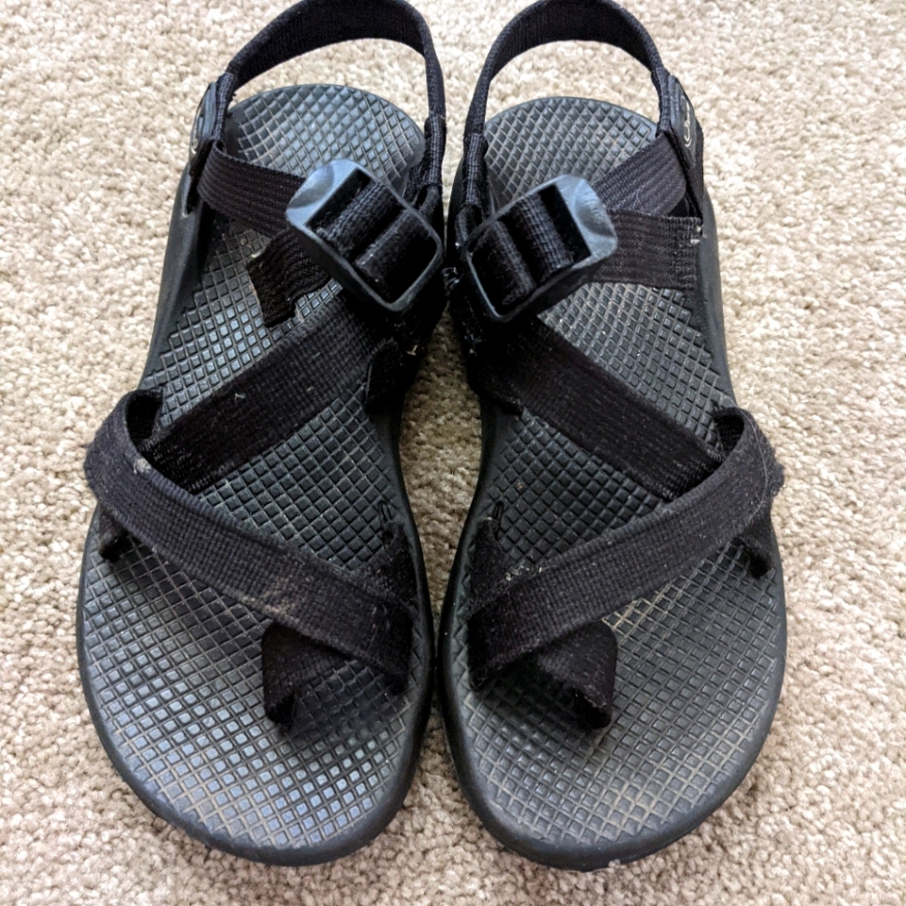 Chacos Z/2 Size 7 women, Black